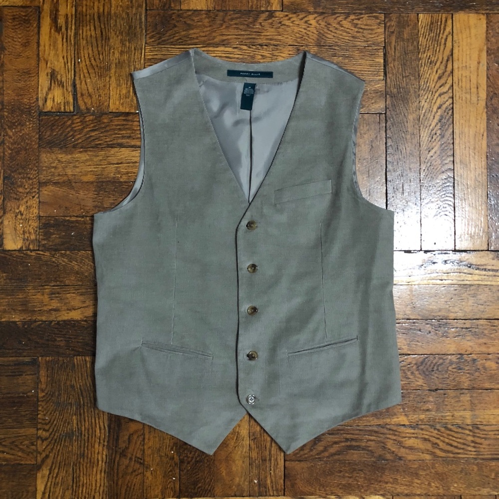 Vest size M Perry Ellis
